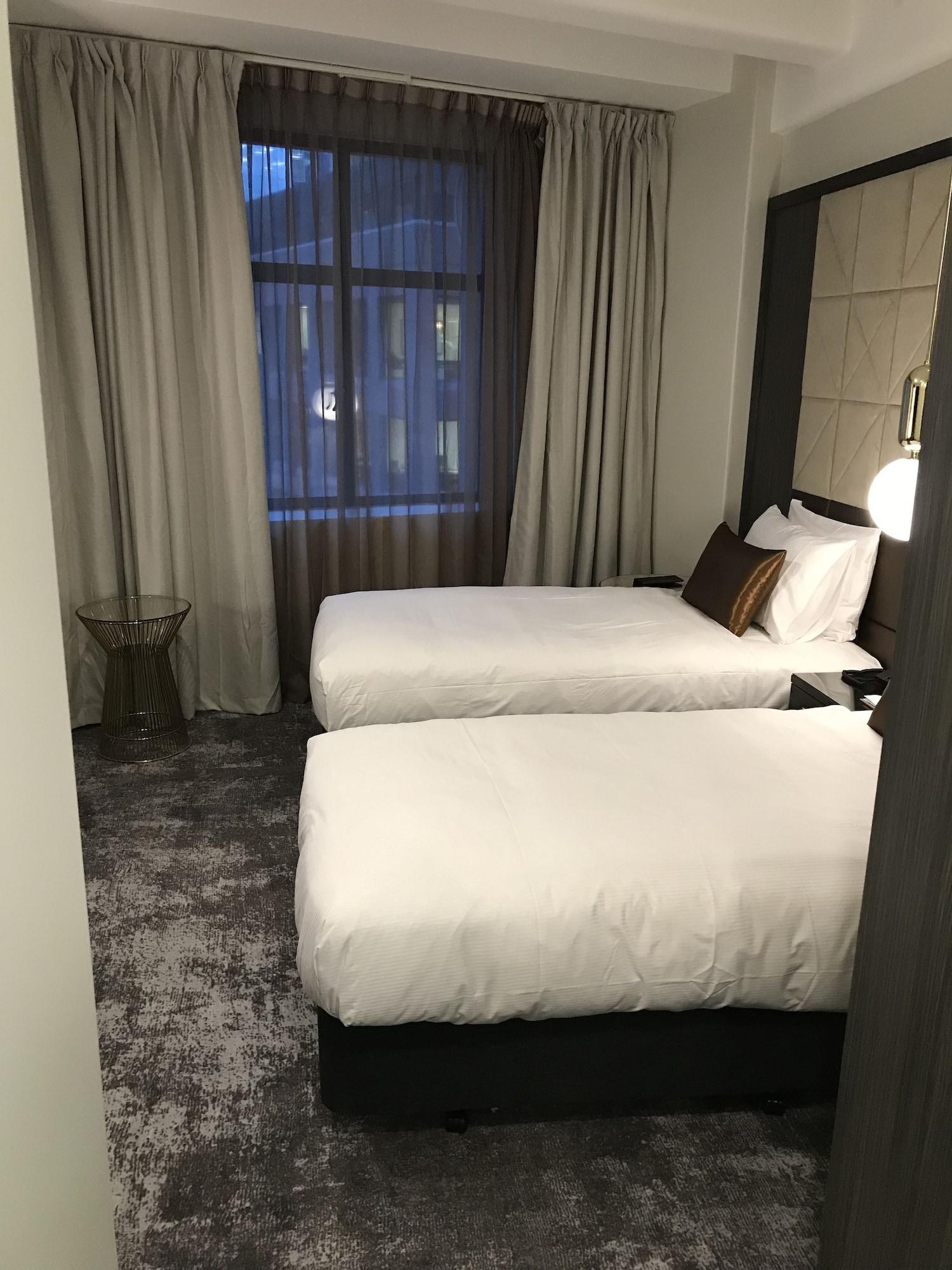 Отель Doubletree By Hilton Веллингтон Экстерьер фото