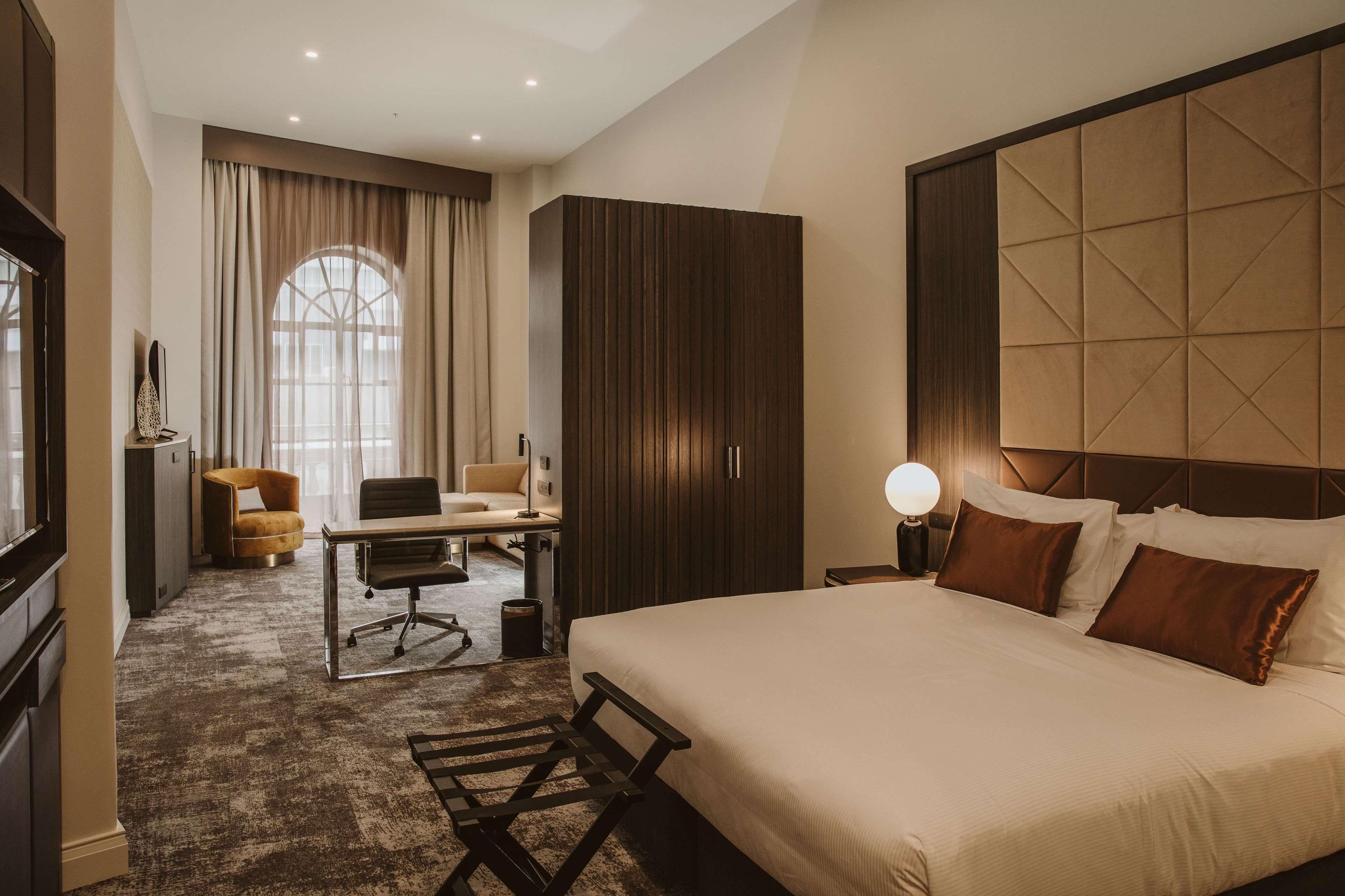 Отель Doubletree By Hilton Веллингтон Экстерьер фото