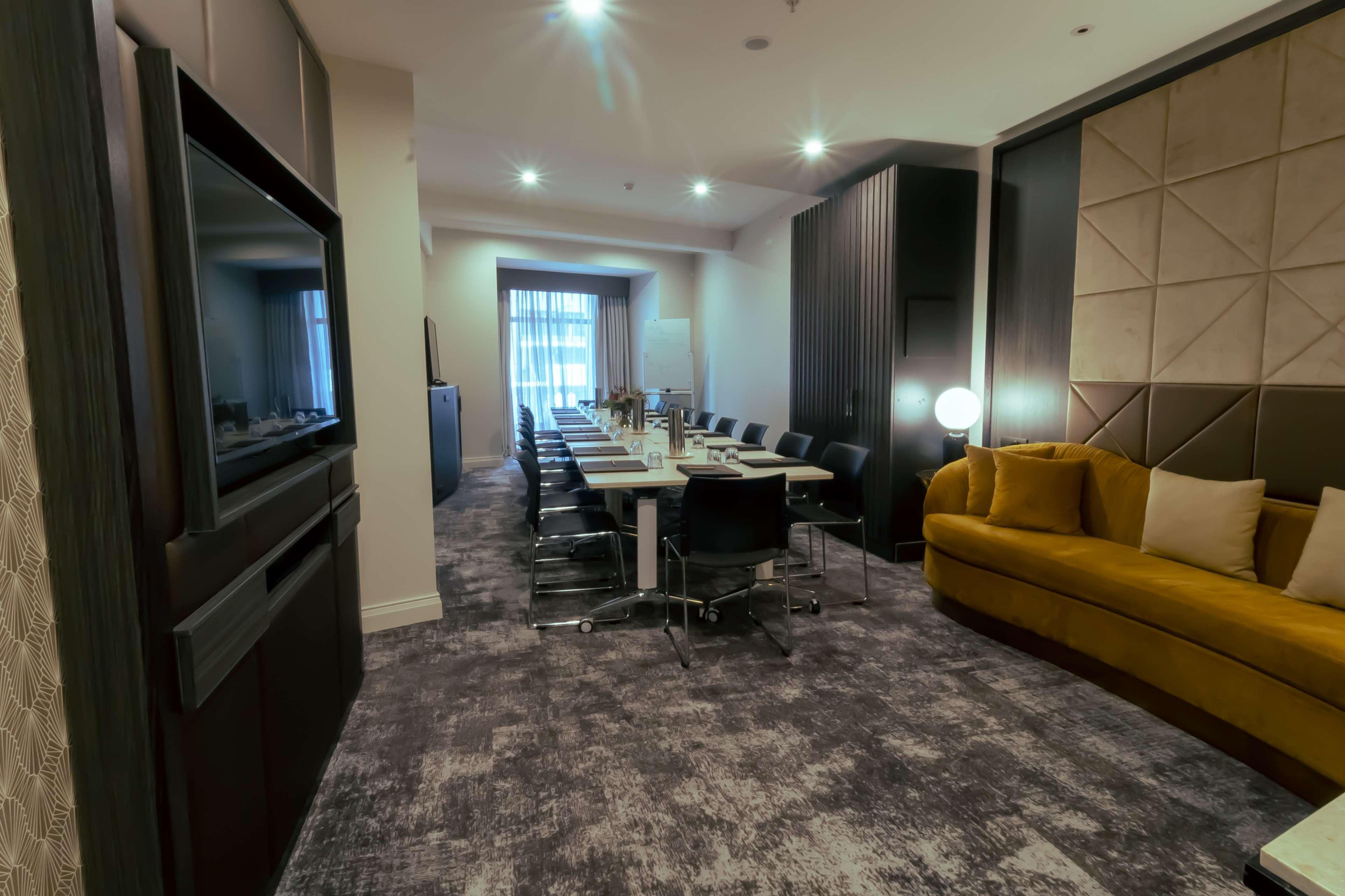 Отель Doubletree By Hilton Веллингтон Экстерьер фото