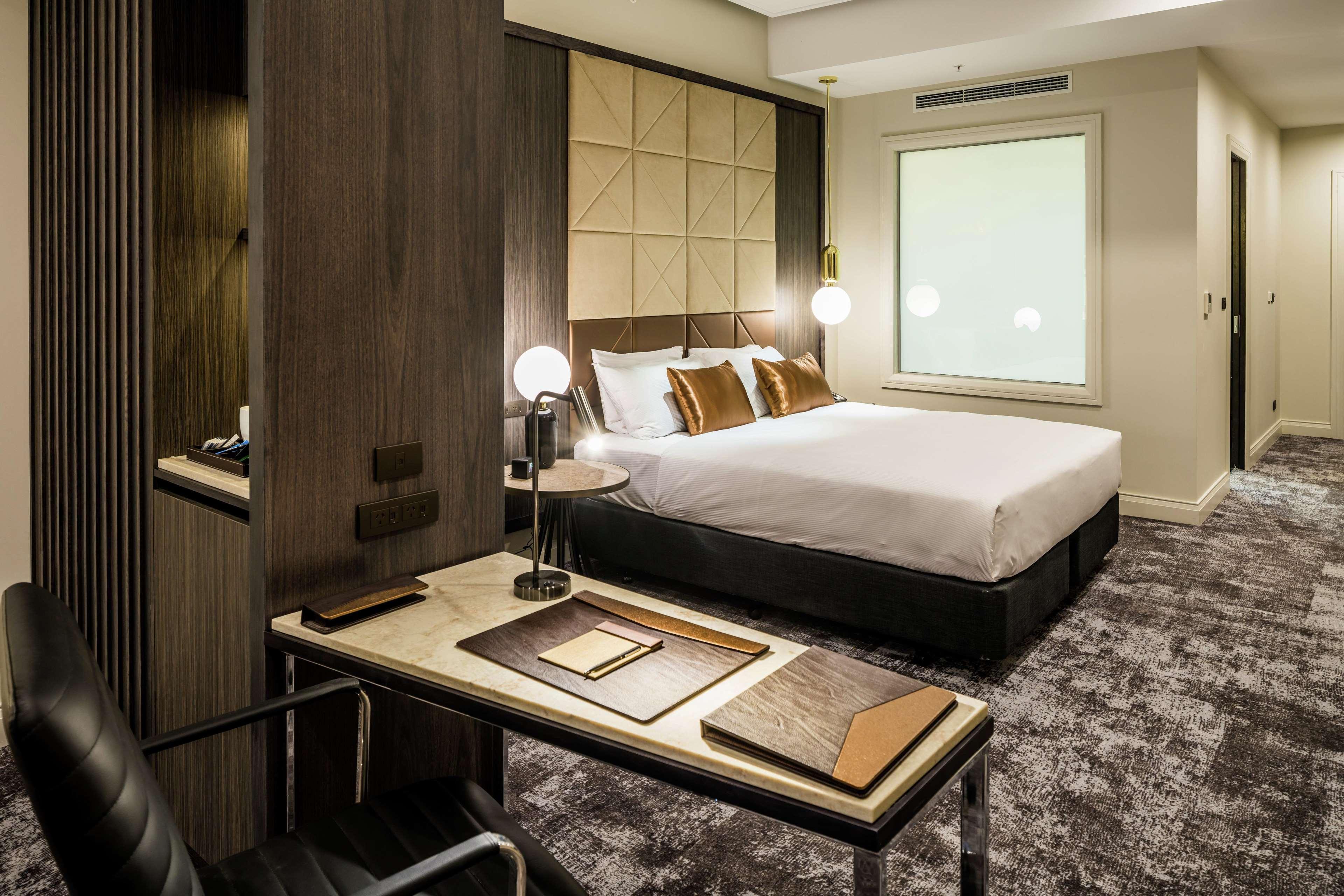 Отель Doubletree By Hilton Веллингтон Экстерьер фото