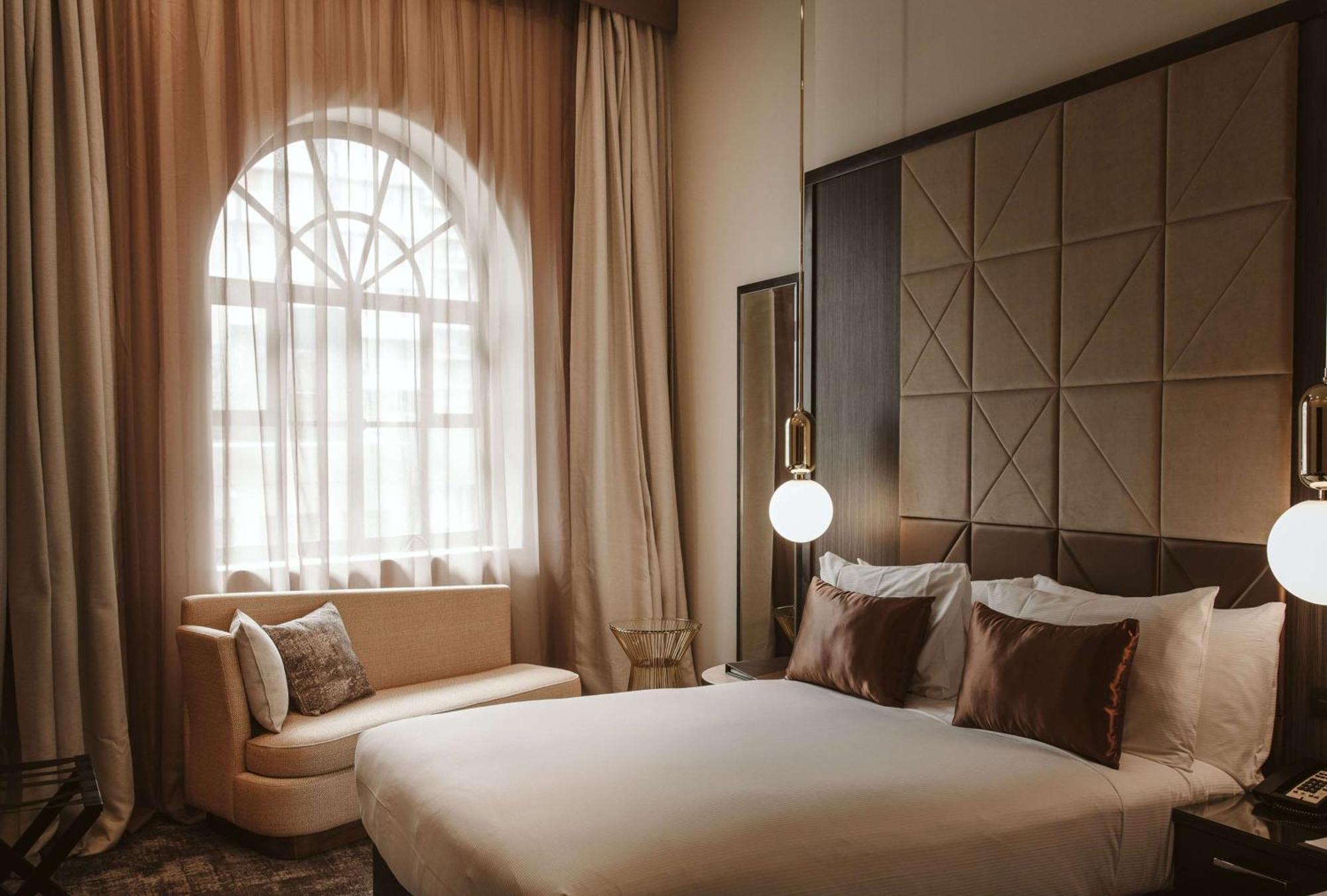 Отель Doubletree By Hilton Веллингтон Экстерьер фото