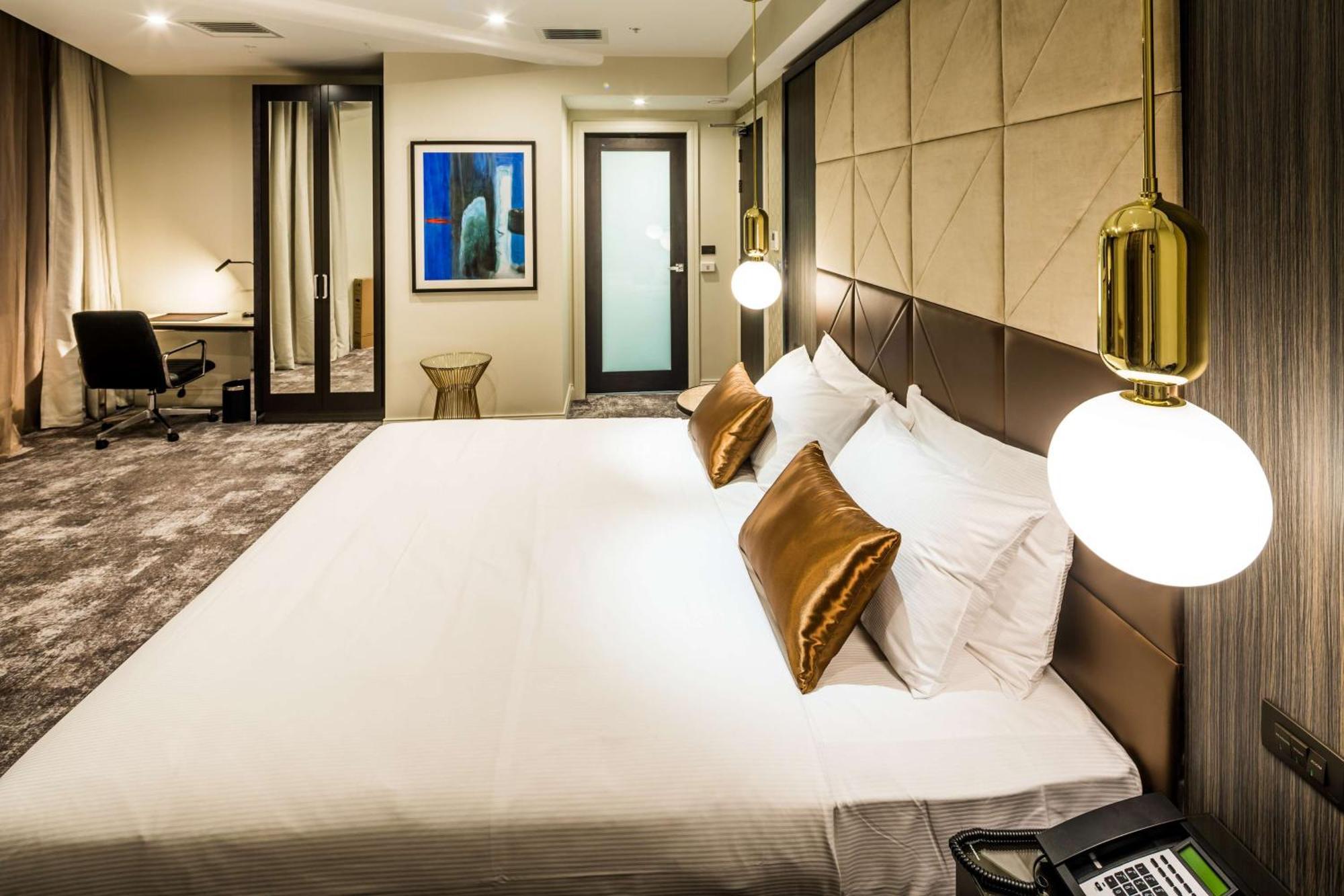 Отель Doubletree By Hilton Веллингтон Экстерьер фото