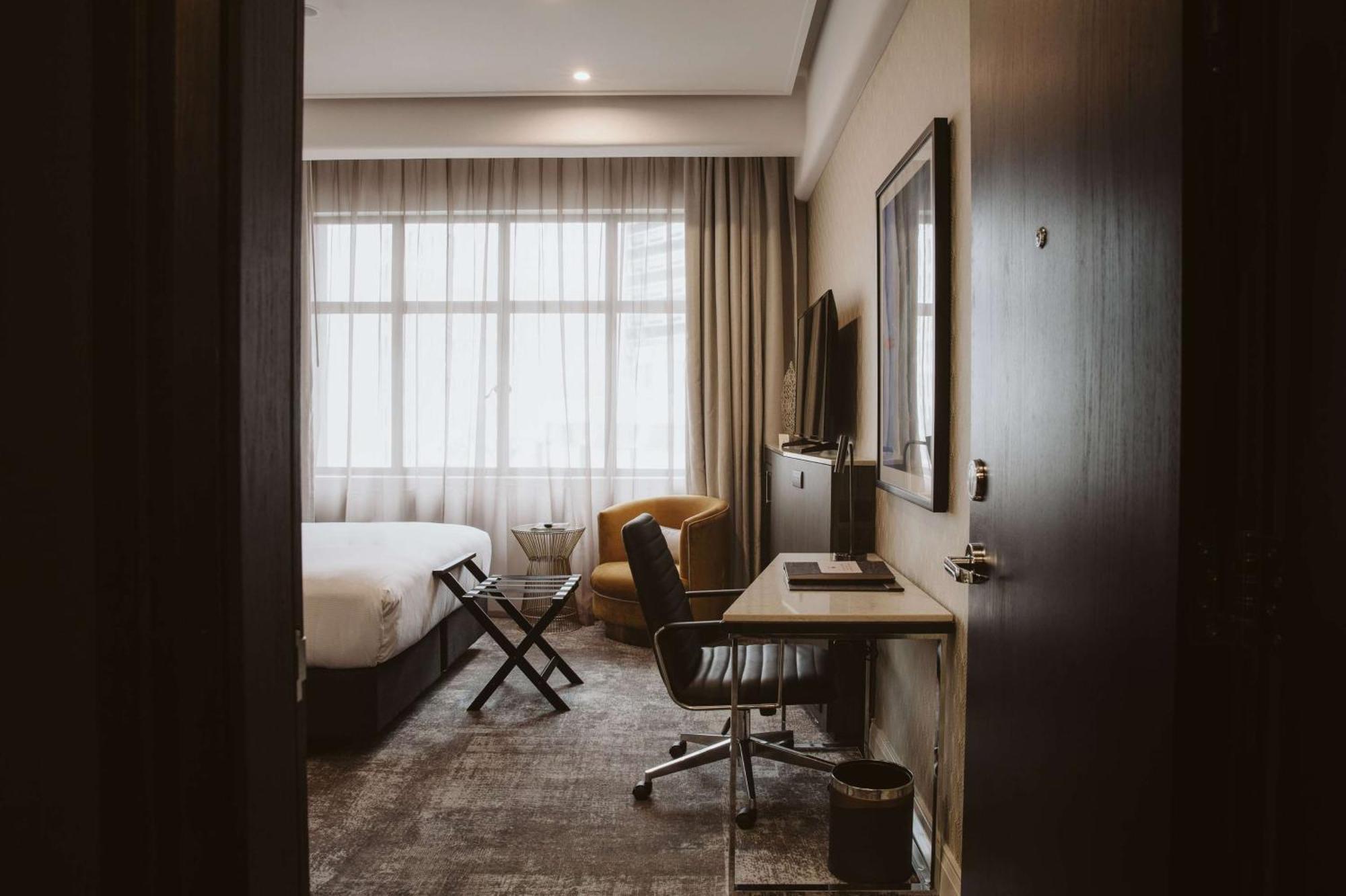 Отель Doubletree By Hilton Веллингтон Экстерьер фото