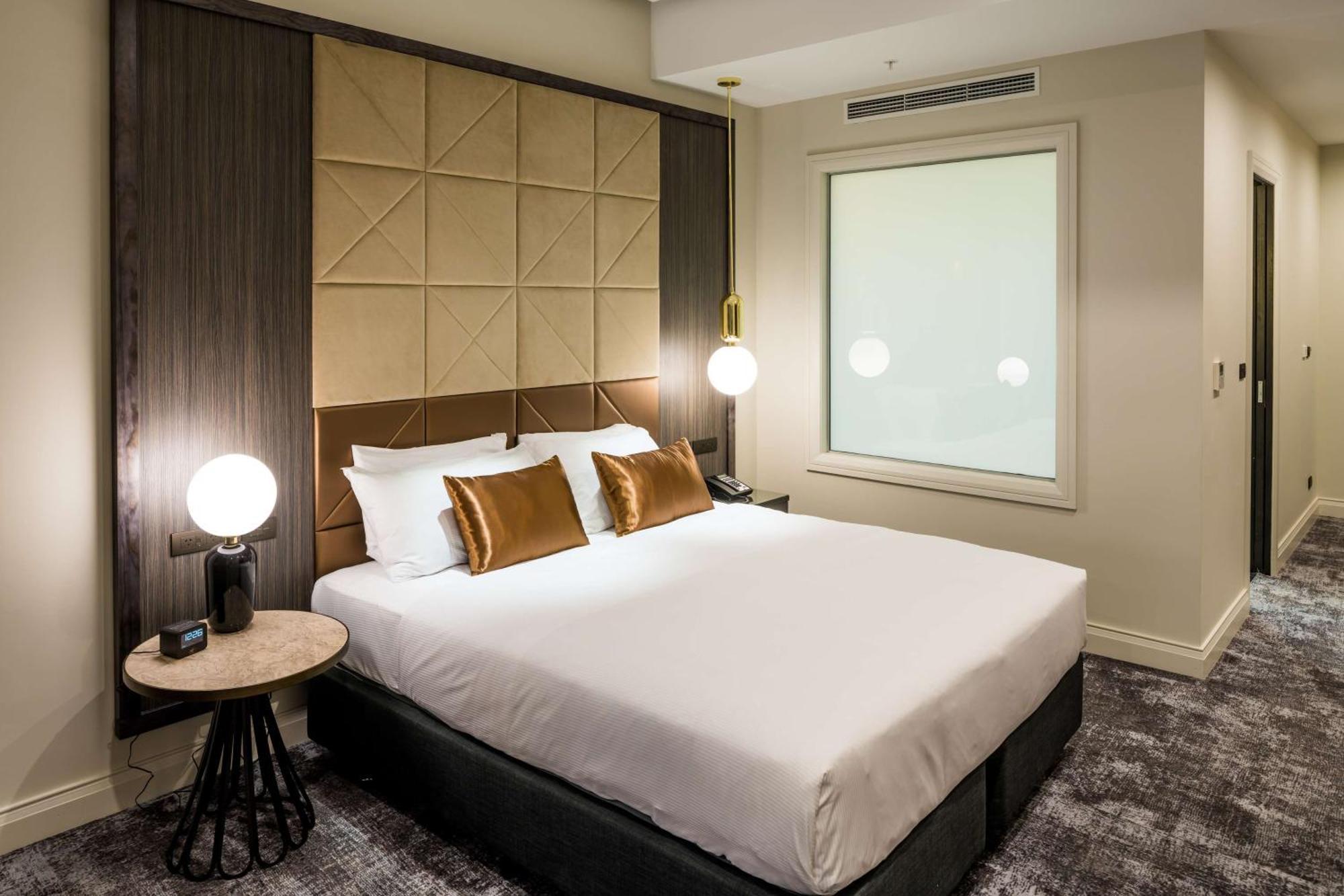 Отель Doubletree By Hilton Веллингтон Экстерьер фото
